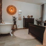 slaapkamer met bad